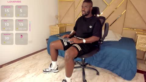 LEANDRO online show from October 2025 12:36:01 AM