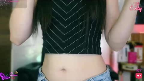 laujgray online show from May 2026 11:59:01 AM
