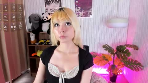 laukyubey1 online show from February 2026 08:03:02 PM