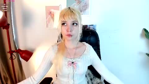 Snapshot of laukyubey1 chatting on June 2026 08:02:01 PM laukyubey1 online show from June 2026 08:02:01 PM