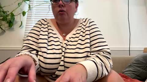 LauLauMa online show from January 2025 04:30:02 PM