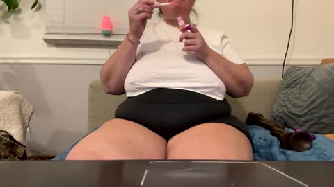 LauLauMa online show from January 2025 12:04:02 AM