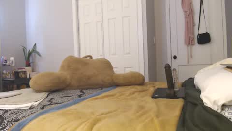 Snapshot of laulauma chatting on May 2026 01:07:01 PM LauLauMa online show from May 2026 01:07:01 PM
