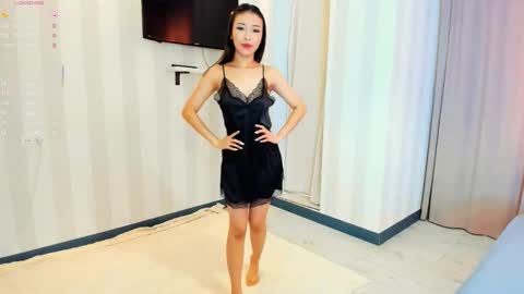 Snapshot of laumalove chatting on February 2026 05:04:01 AM Lauma online show from February 2026 05:04:01 AM