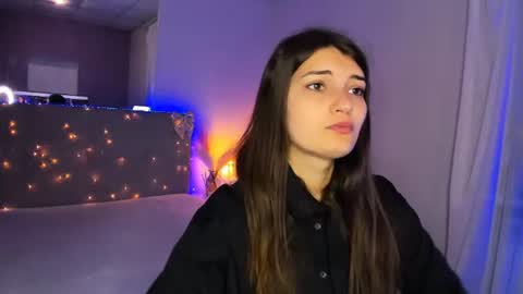 Laura online show from July 2026 05:02:02 AM