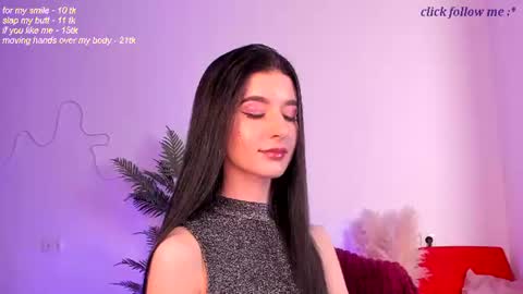 Snapshot of laura_coy chatting on July 2026 08:52:02 PM Laura online show from July 2026 08:52:02 PM