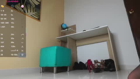 Snapshot of laura_zans_ chatting on July 2026 03:15:02 AM Laura Zans I am sensual goddes and i was born for loveworshipping and enjoyment. online show from July 2026 03:15:02 AM