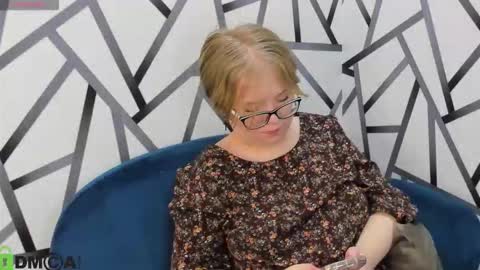 Snapshot of lauraaa_smith chatting on February 2026 02:07:02 AM Laura online show from February 2026 02:07:02 AM