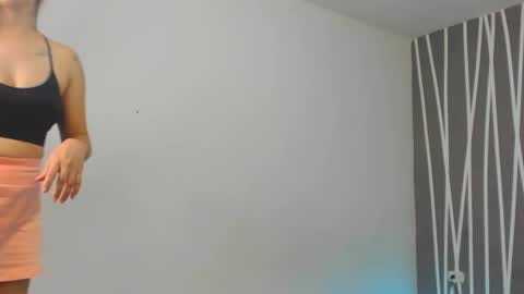 laura online show from July 2026 08:57:02 PM
