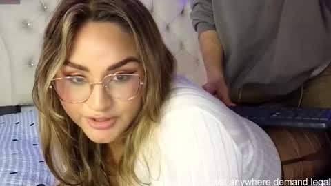 Laura and Phillipe SEE YOU AGAIN ON JANUARY 12 2025 HAPPY NEW YEAR online show from September 2025 07:03:02 PM