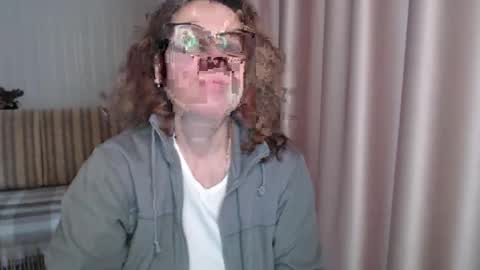 Lauraoven1 online show from February 2025 07:50:01 AM