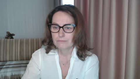 Lauraoven1 online show from February 2025 01:10:02 PM