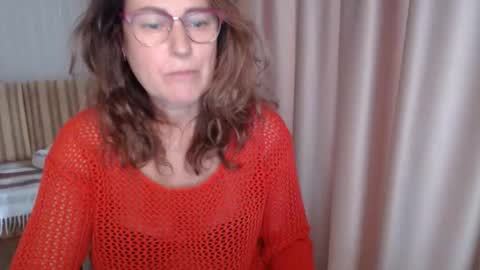 Lauraoven1 online show from October 2025 09:31:01 AM