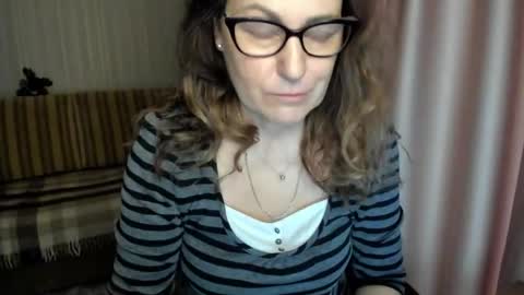 Snapshot of lauraoven1 chatting on January 2026 08:41:01 AM Lauraoven1 online show from January 2026 08:41:01 AM