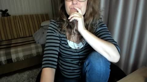 Snapshot of lauraoven1 chatting on January 2026 07:23:01 AM Lauraoven1 online show from January 2026 07:23:01 AM