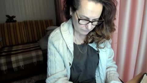 Snapshot of lauraoven1 chatting on February 2026 10:25:01 AM Lauraoven1 online show from February 2026 10:25:01 AM