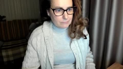 Snapshot of lauraoven1 chatting on February 2026 03:38:01 PM Lauraoven1 online show from February 2026 03:38:01 PM