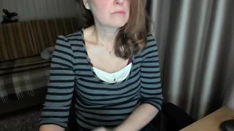 Lauraoven1 online show from March 2026 05:18:01 PM