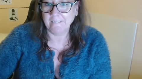 Snapshot of laureanne50 chatting on December 2024 03:50:02 PM laureanne online show from December 2024 03:50:02 PM