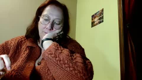 Snapshot of laureanne50 chatting on December 2024 08:29:01 PM laureanne online show from December 2024 08:29:01 PM