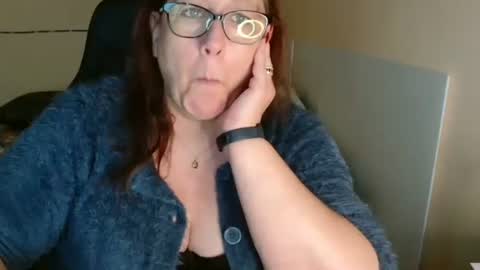 Snapshot of laureanne50 chatting on February 2025 02:58:02 PM laureanne online show from February 2025 02:58:02 PM