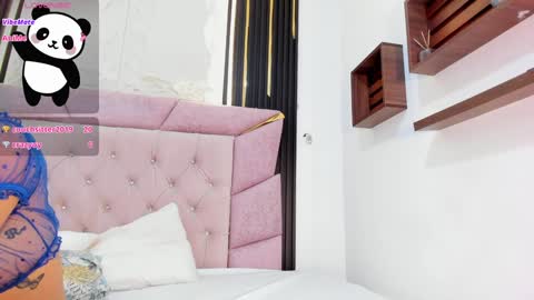 Laurem online show from January 2025 07:01:02 PM