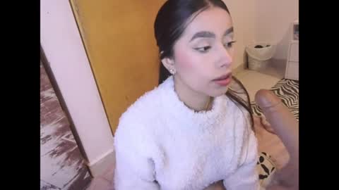 Lauren Clauz online show from April 2026 05:30:01 AM