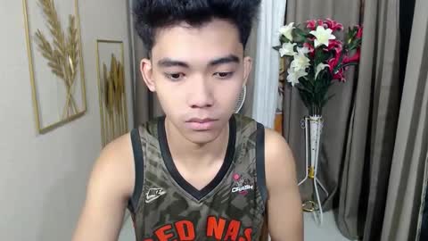 laurence_cuttieguyhere online show from March 2026 06:55:01 PM