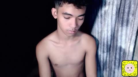 laurence_cuttieguyhere online show from April 2026 07:52:01 PM