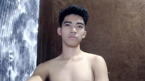 laurence_cuttieguyhere online show from May 2026 12:29:01 AM