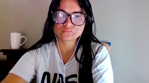 onlyfan laureng7 - 7 laureng2 online show from October 2025 01:55:02 PM