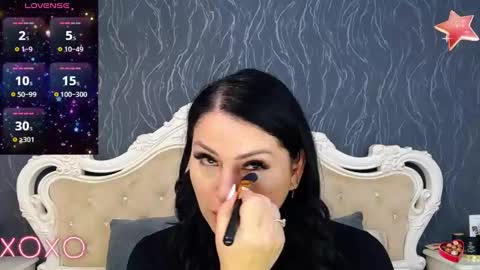 Laura online show from January 2025 09:08:01 AM