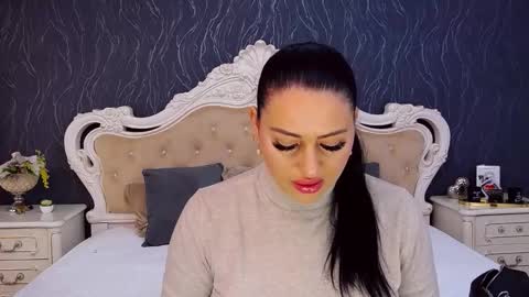 Laura online show from October 2025 11:11:01 AM