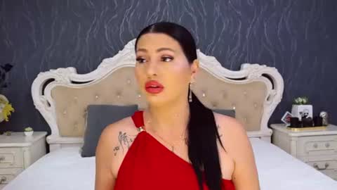 Snapshot of laurenjenssen chatting on June 2026 11:47:02 AM Laura online show from June 2026 11:47:02 AM