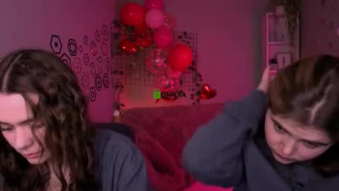 Snapshot of laurenmurrr chatting on February 2026 10:16:01 AM Laure online show from February 2026 10:16:01 AM