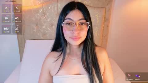 laurenn_smitth online show from March 2026 01:18:01 PM