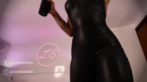 Lauren Saenz online show from January 2025 08:15:02 PM