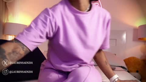 Lauren Saenz online show from January 2025 08:12:01 PM