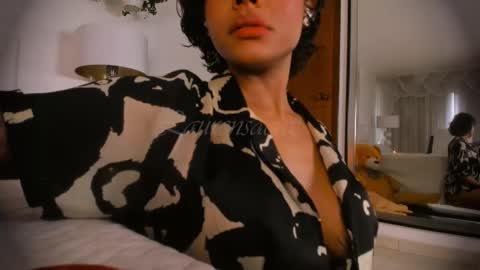 Lauren Saenz online show from February 2025 08:07:02 PM