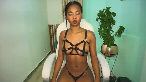 Lauren  online show from February 2025 10:26:02 PM