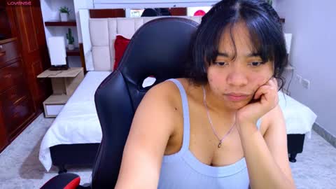 laurent online show from September 2025 03:06:02 AM