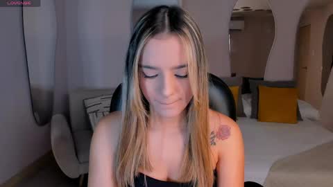 Laurent Rosse  online show from April 2026 08:20:02 PM