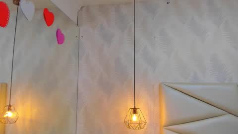 Laurent online show from November 2025 11:10:01 AM