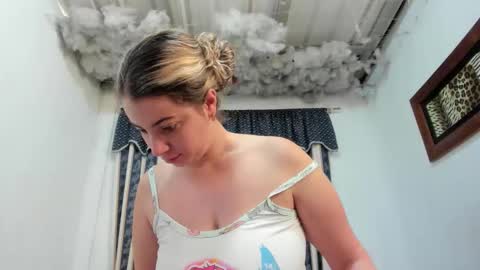 Lauu G online show from June 2026 01:35:01 PM