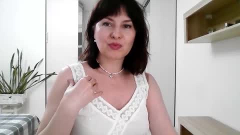 Diana  online show from September 2025 06:21:01 PM