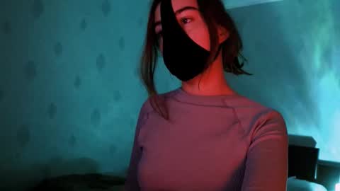 Lavinda online show from October 2025 05:28:01 AM