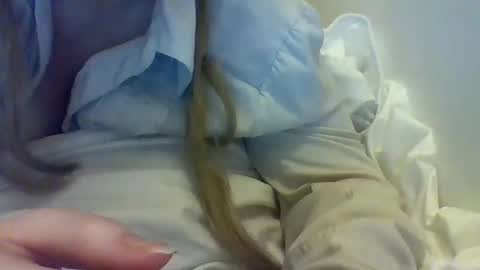 layannalea online show from October 2025 10:05:01 AM