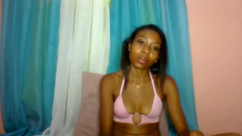 Snapshot of layannek chatting on July 2026 06:07:02 AM layannek online show from July 2026 06:07:02 AM