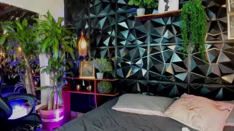 Snapshot of layla_707 chatting on November 2025 09:37:02 PM Layla online show from November 2025 09:37:02 PM