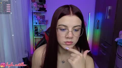 Layla online show from April 2026 06:44:02 PM